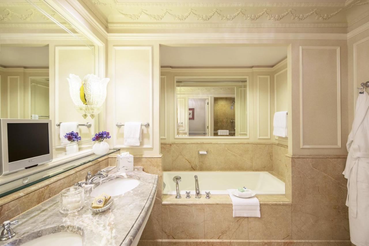 Regent Berlin, an IHG Hotel photo