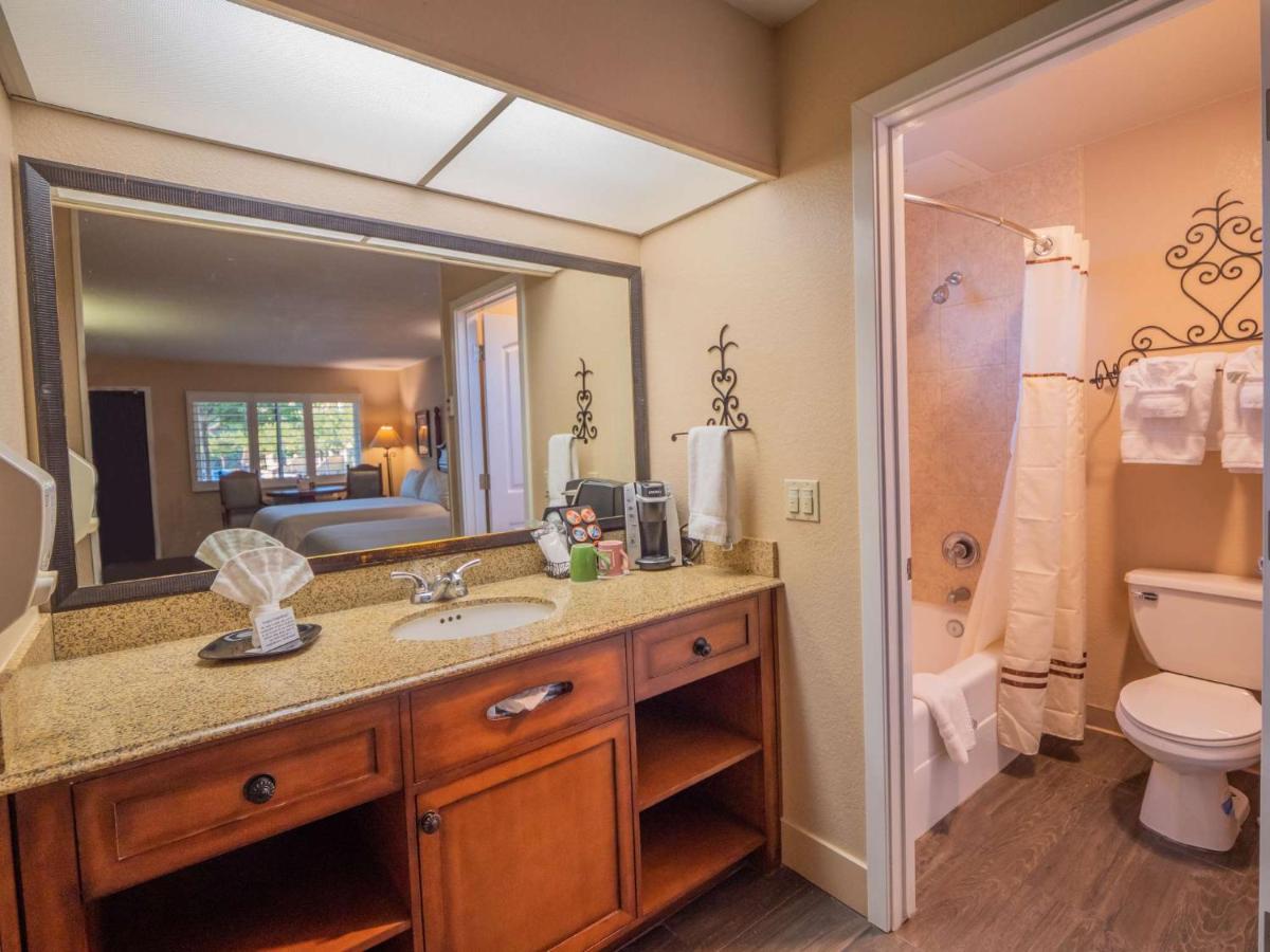 Casa Ojai Inn — photo 14