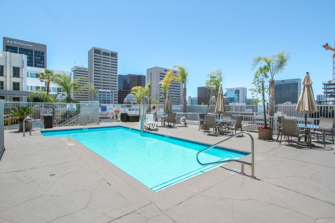 Heated swimming pool: Holiday Inn Express - Downtown San Diego, an IHG Hotel