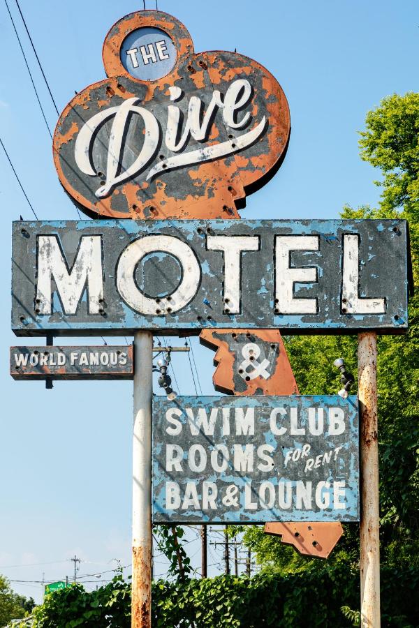 Фото The Dive Motel and Swim Club