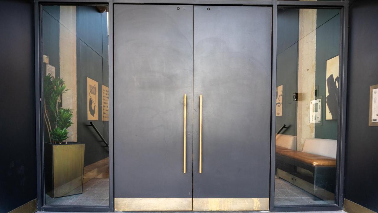 THE MIDNIGHT LOFT BY BOBOU DESIGN (KING SUITE) - 3