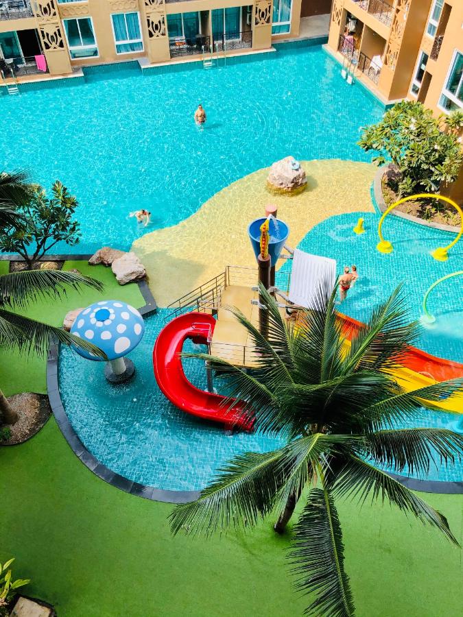 Water park: Atlatis Condo Resort Pattaya Real