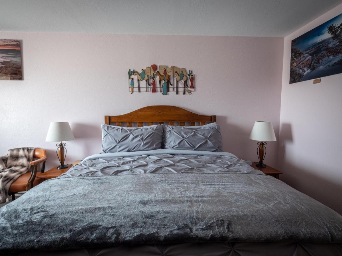 Bryce Trails Bed and Breakfast — photo 10