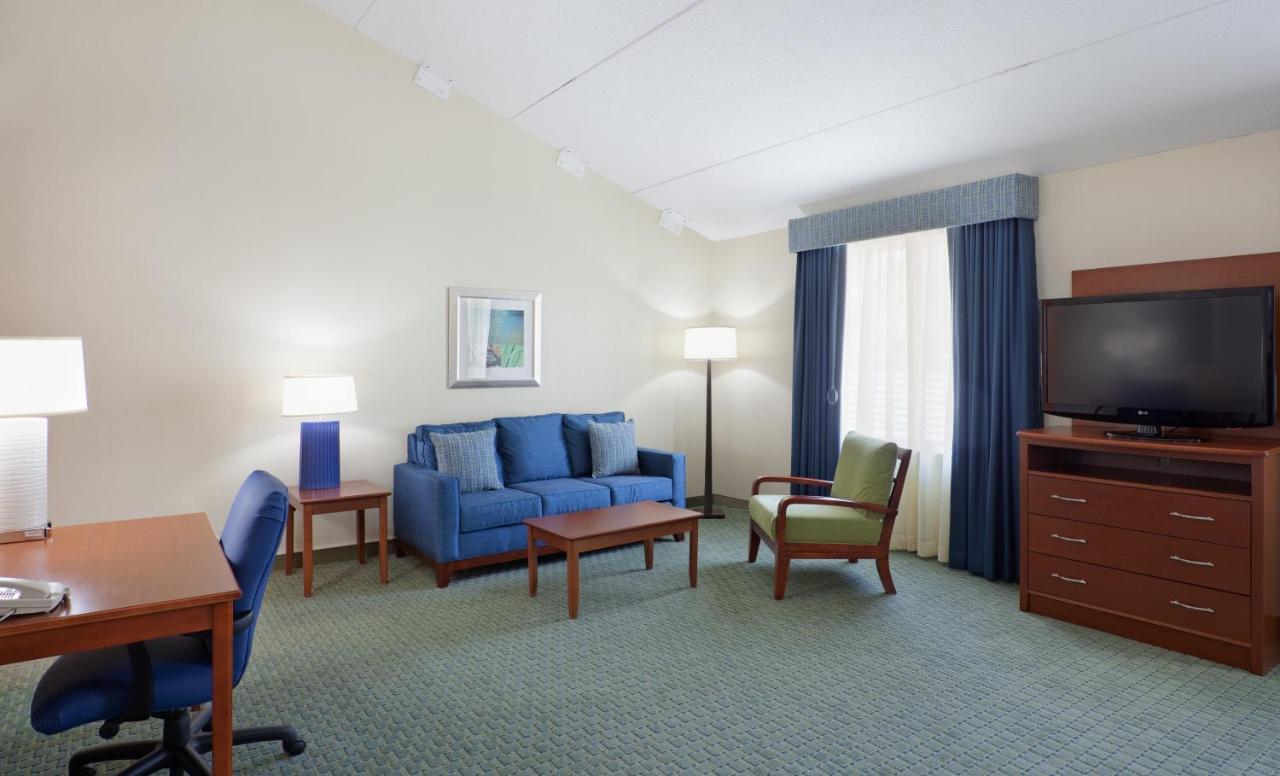 Holiday Inn Cape Cod-Falmouth - Laterooms