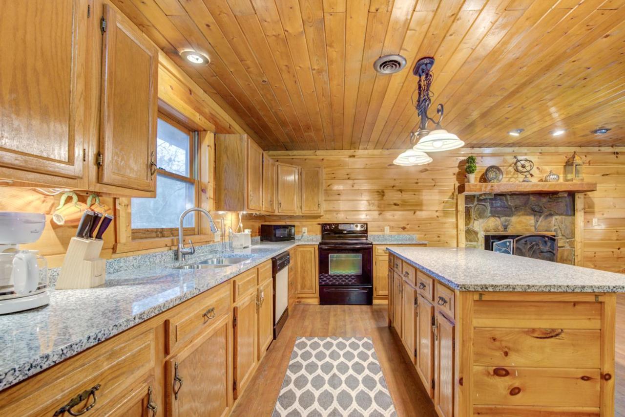 Country Oaks Cabin Pigeon Forge Updated 2021 Prices