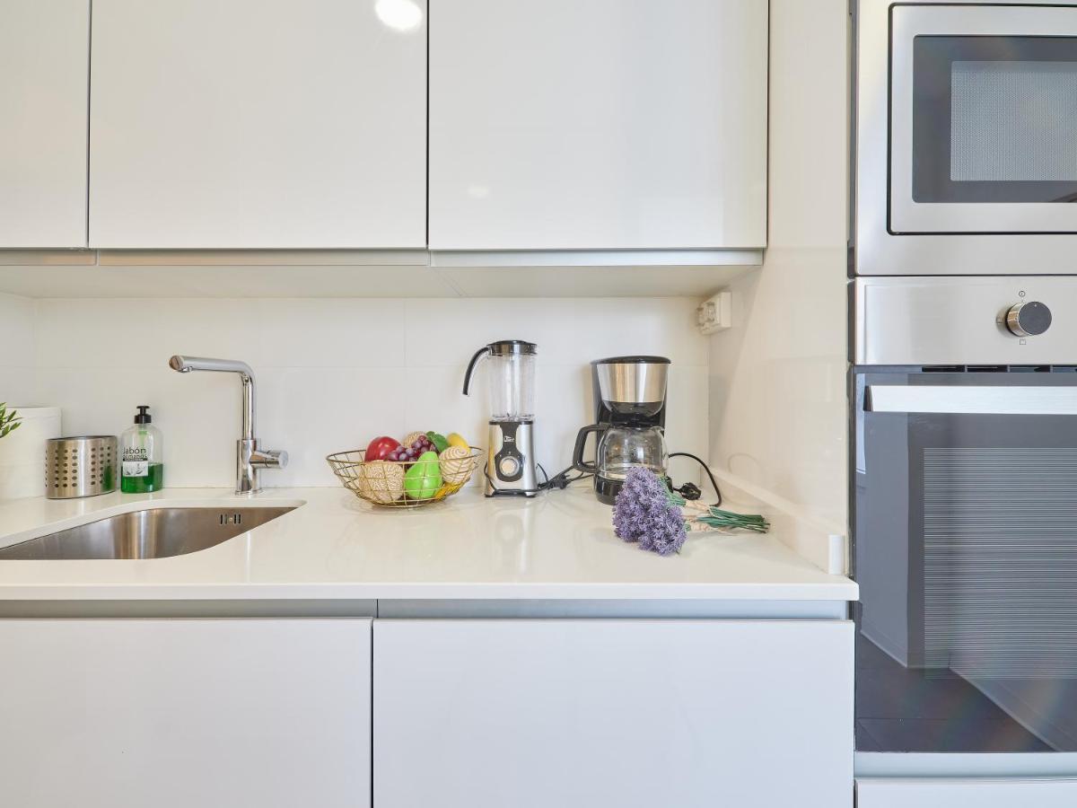 Apartment My City Home Plaza Castilla 3, Madrid, Spain ...