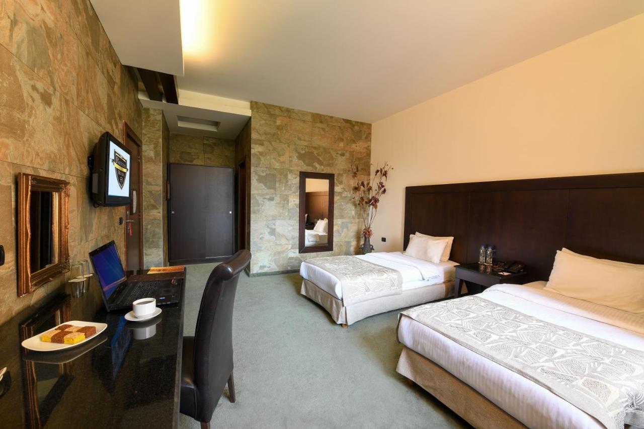 Reston Hotel photo