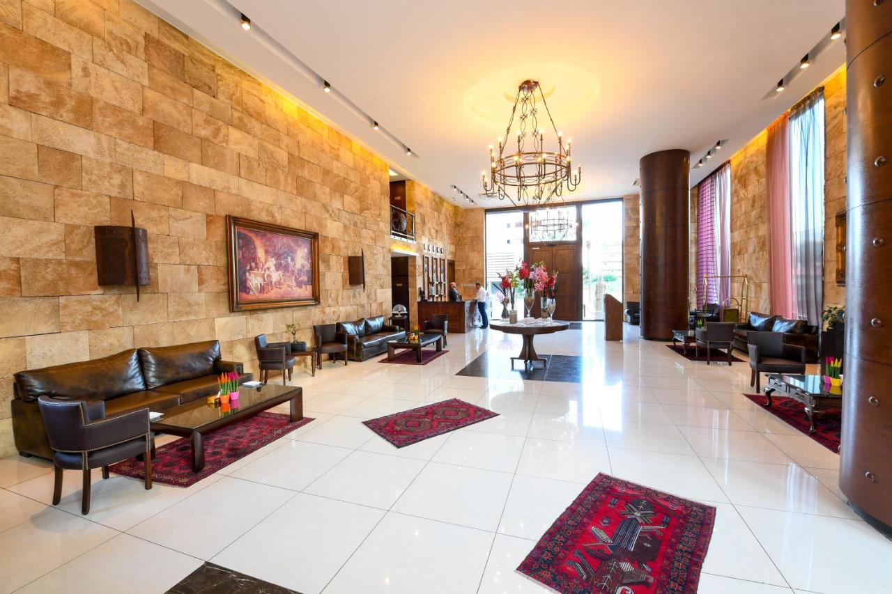 Reston Hotel photo