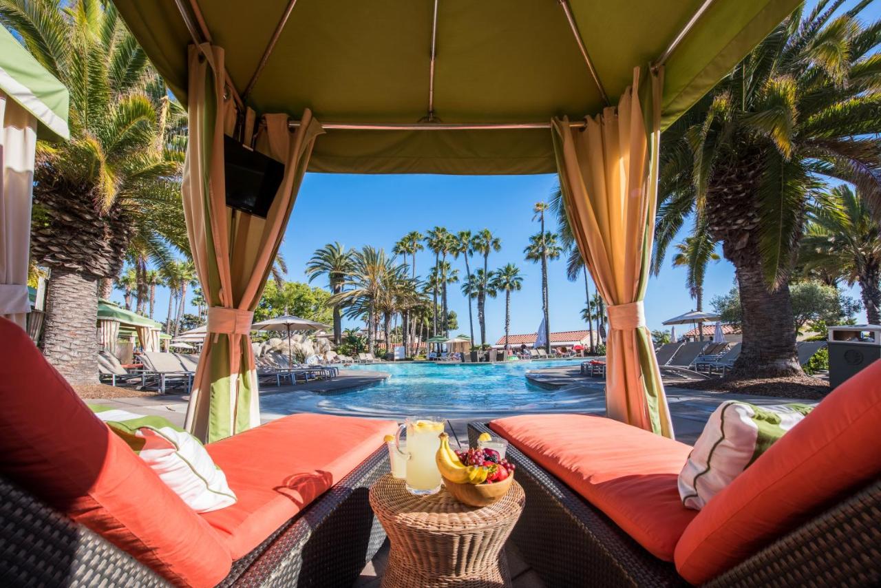 Heated swimming pool: San Diego Mission Bay Resort