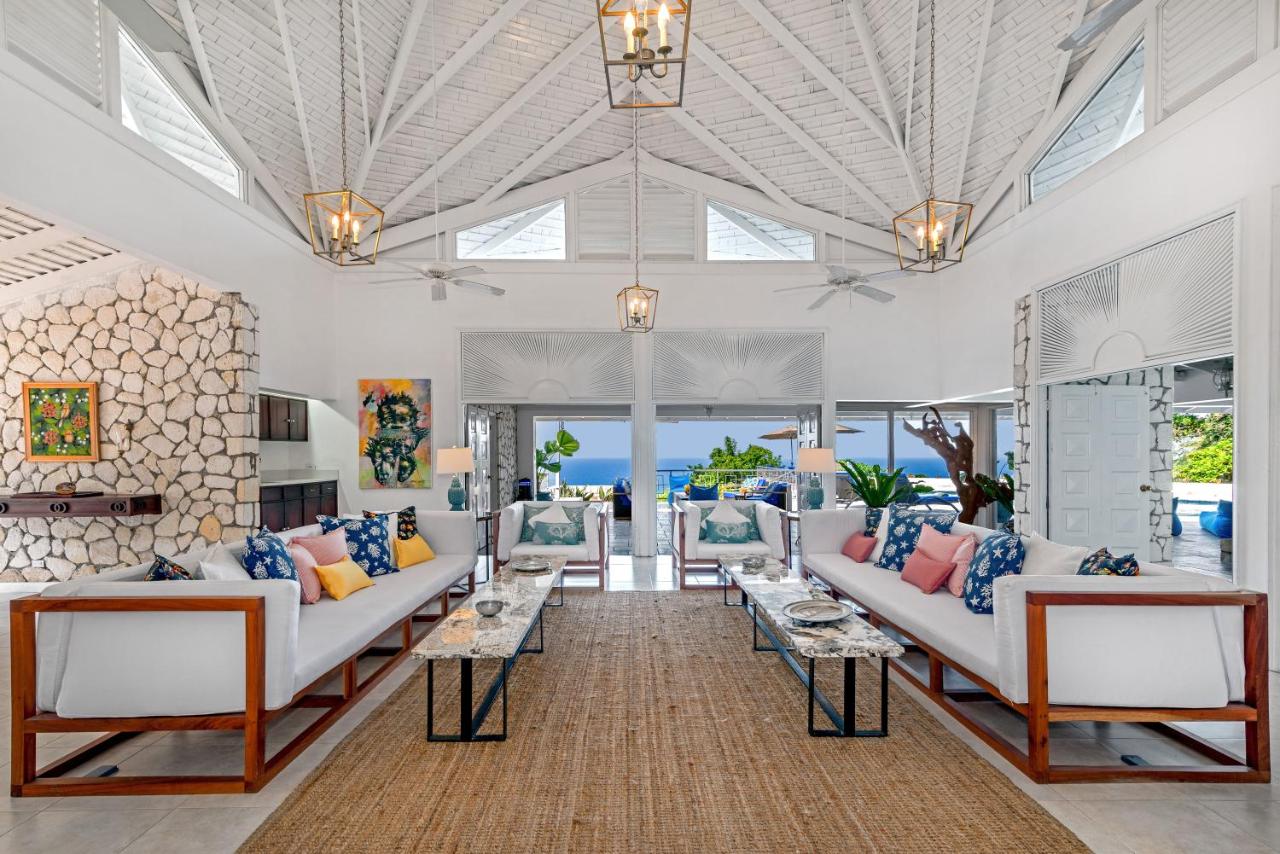 Magnificent 5-Bedroom Estate Villa, Sleeps 12 - 5