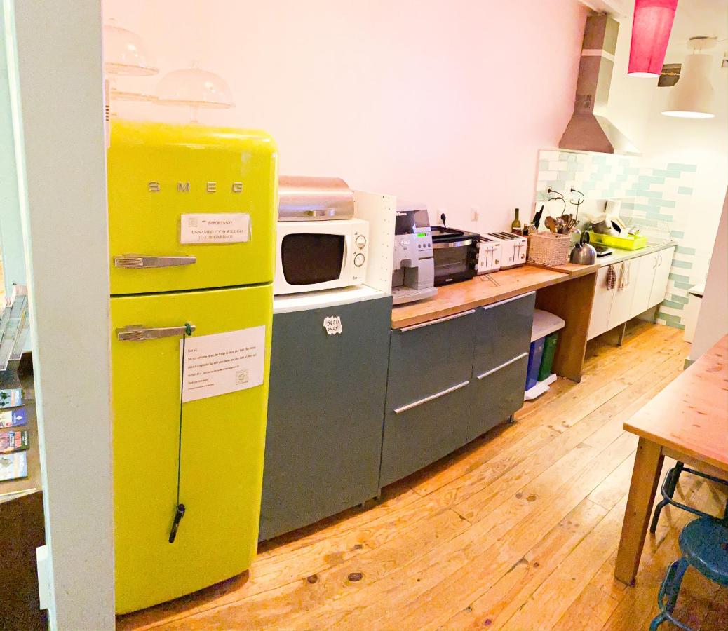 Alface Hall Hostel & Bar - 4