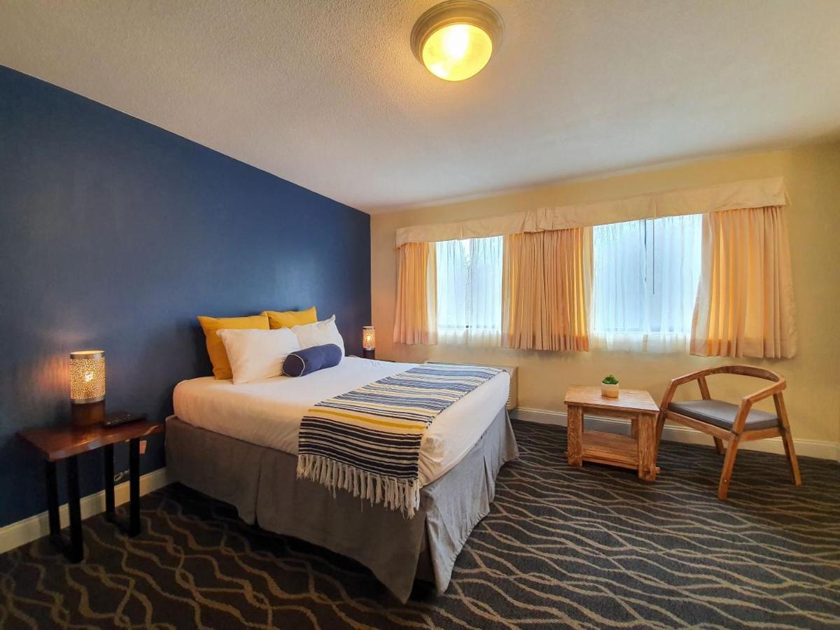 Pier Blue Inn — photo 2
