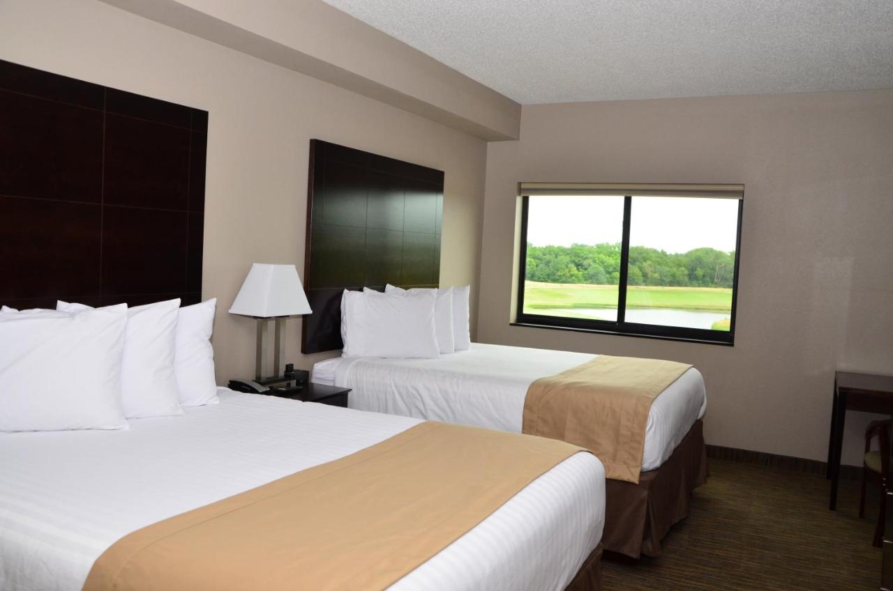 Qube Hotel - Polk City — photo 19