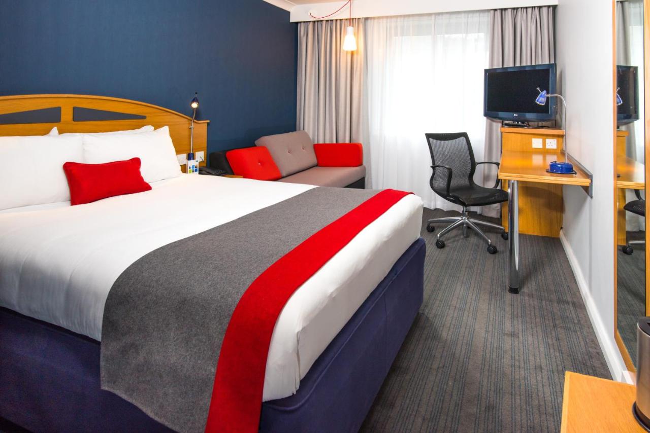 Holiday Inn Express EAST MIDLANDS AIRPORT - Laterooms