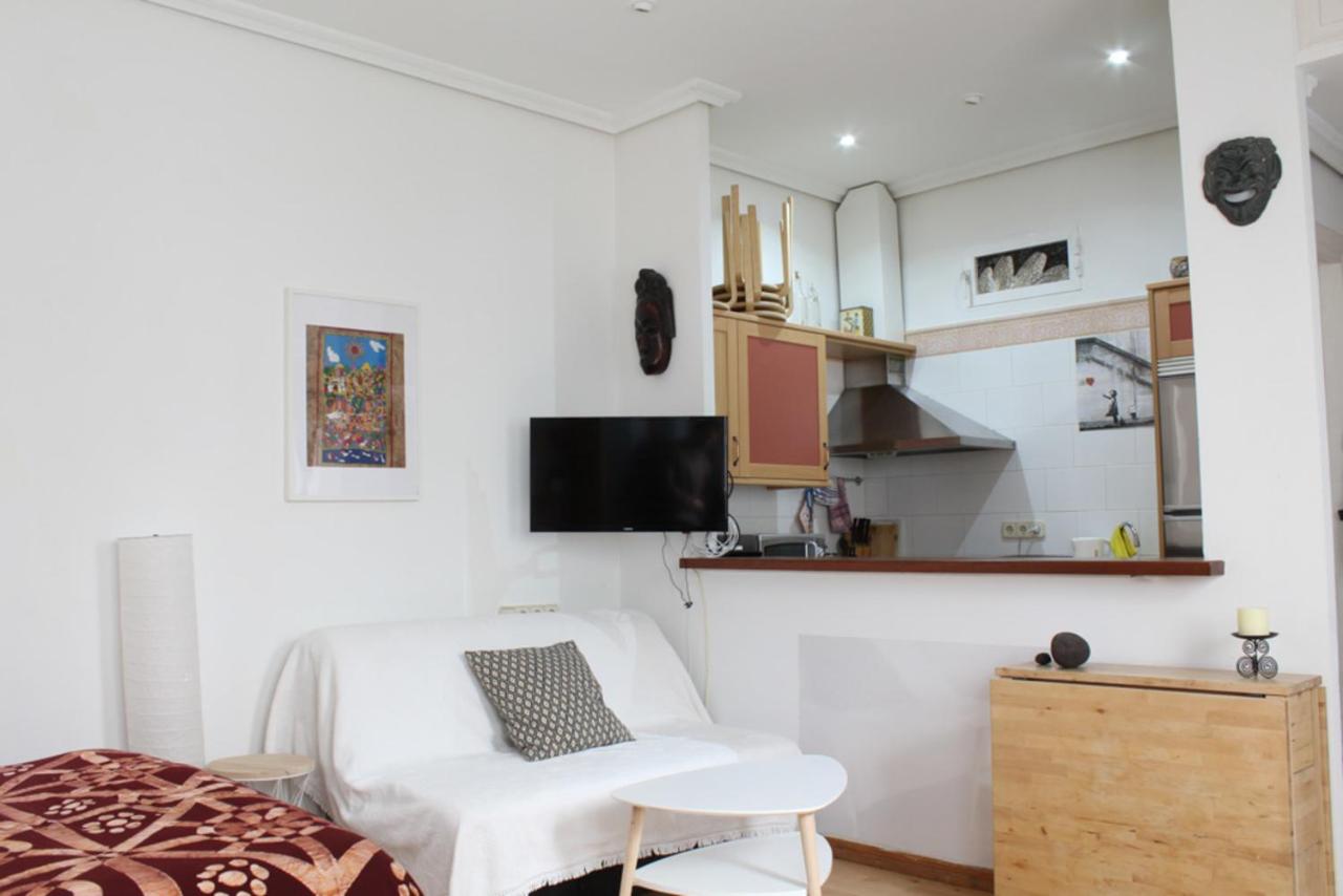 Hipster Studio in Anton Martin by Allô Housing, Madrid ...