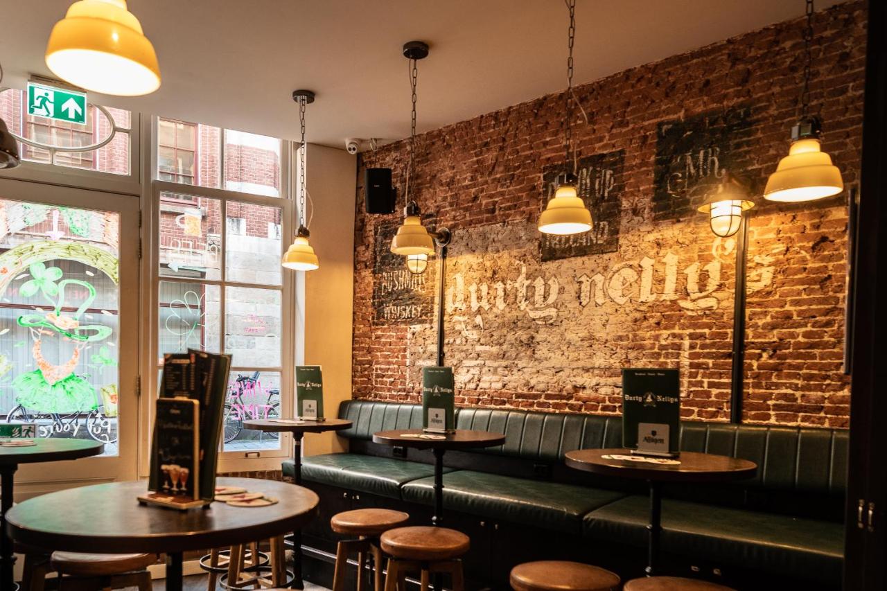 Durty Nelly's Inn - 4