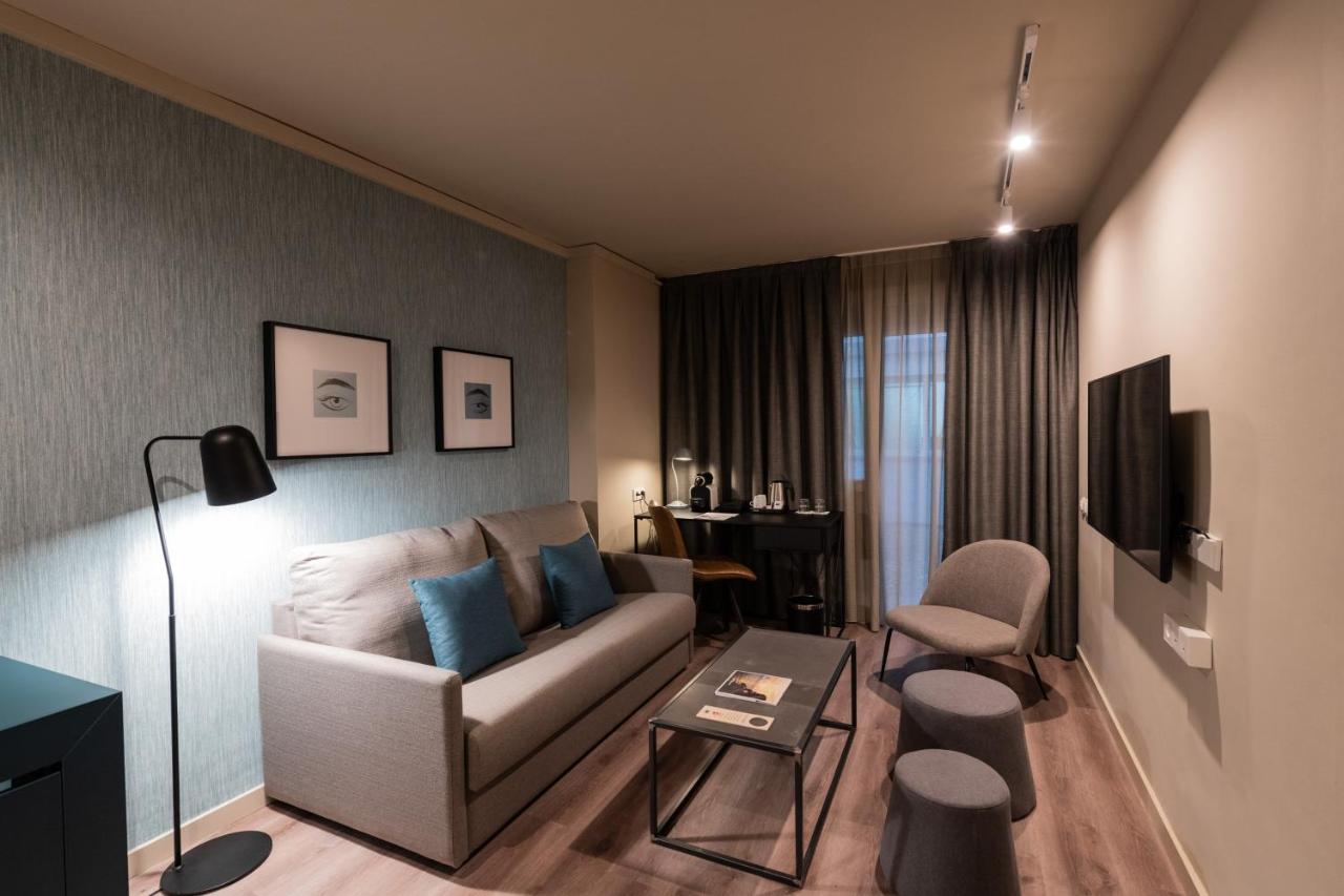 Atenea Rekord Suites Barcelona - 5