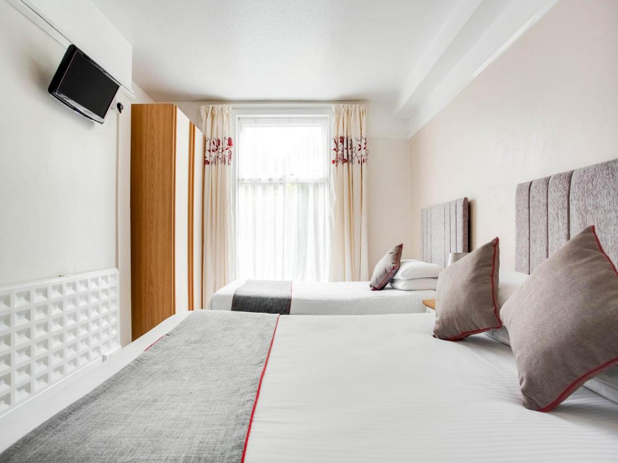 Godolphin Arms Hotel - Laterooms