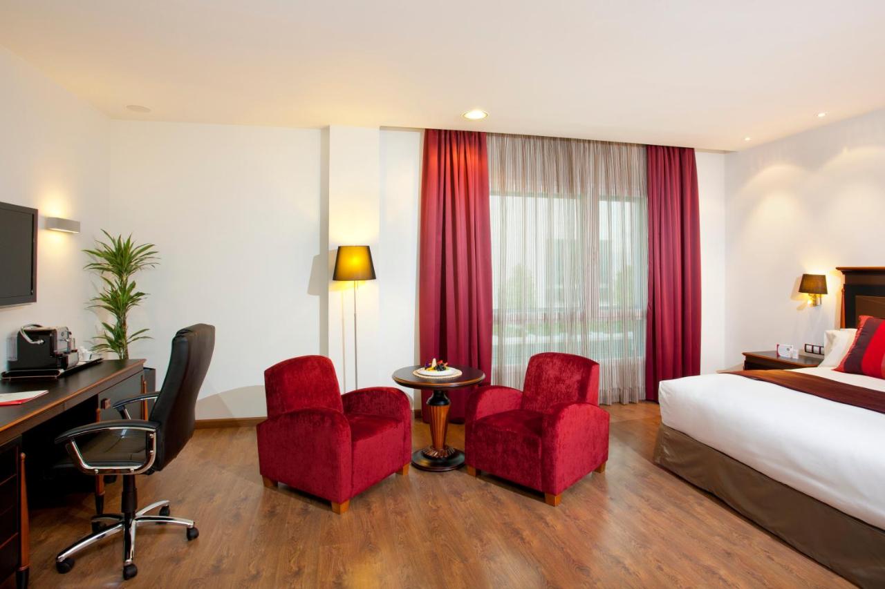 Crowne Plaza Madrid Airport - Laterooms
