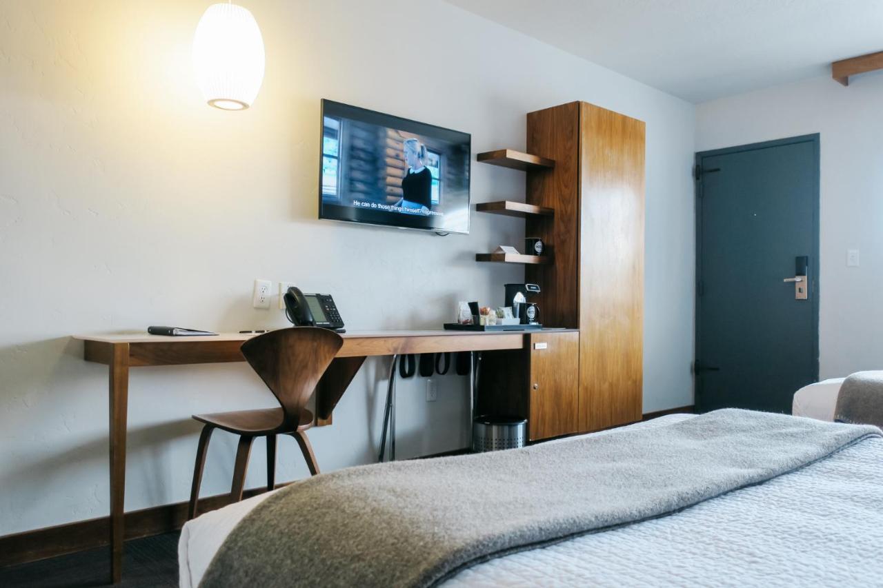 Modern Hotel — photo 15