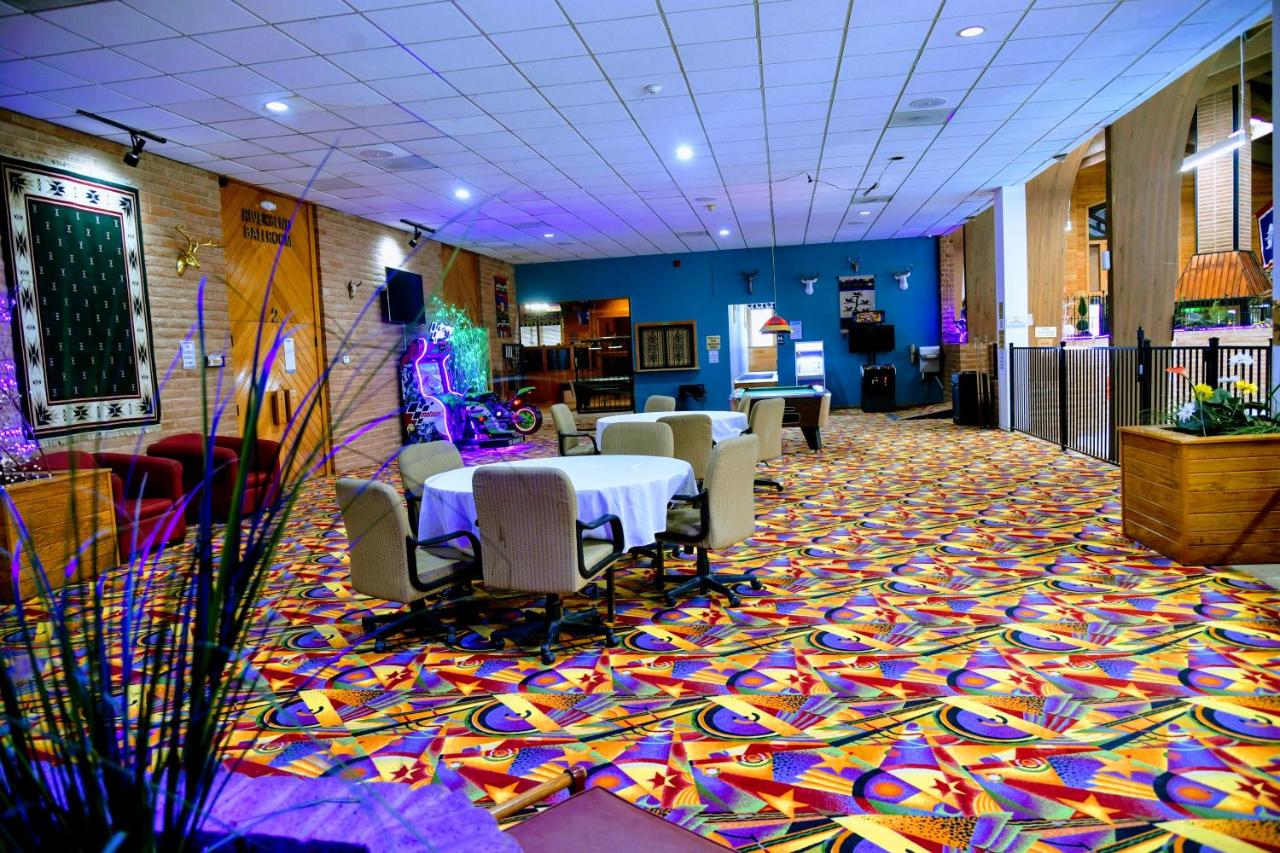 Douglas Inn & Conference Center — photo 24