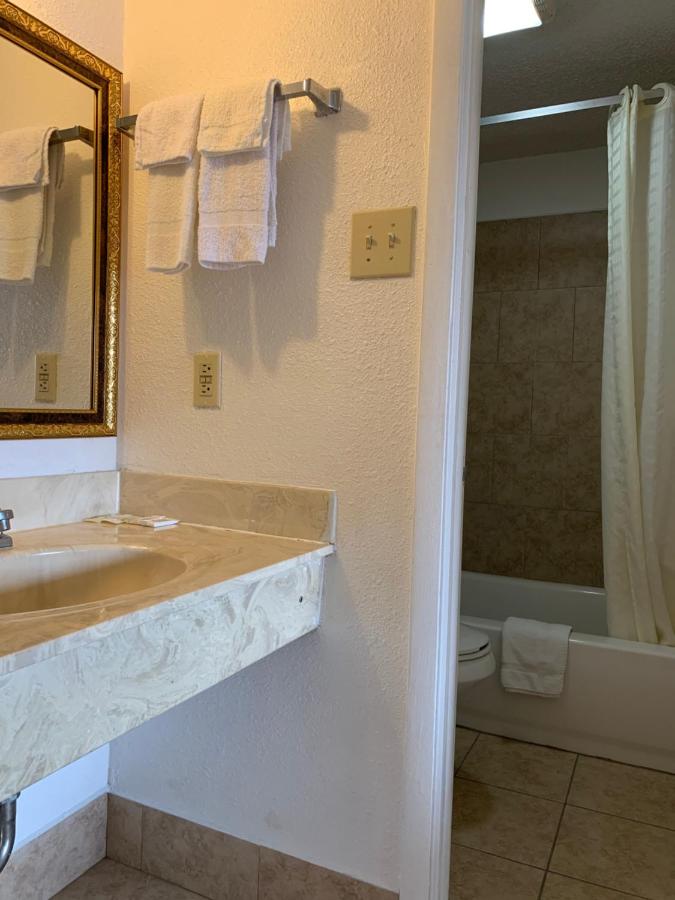 Baton Rouge West Inn — photo 10