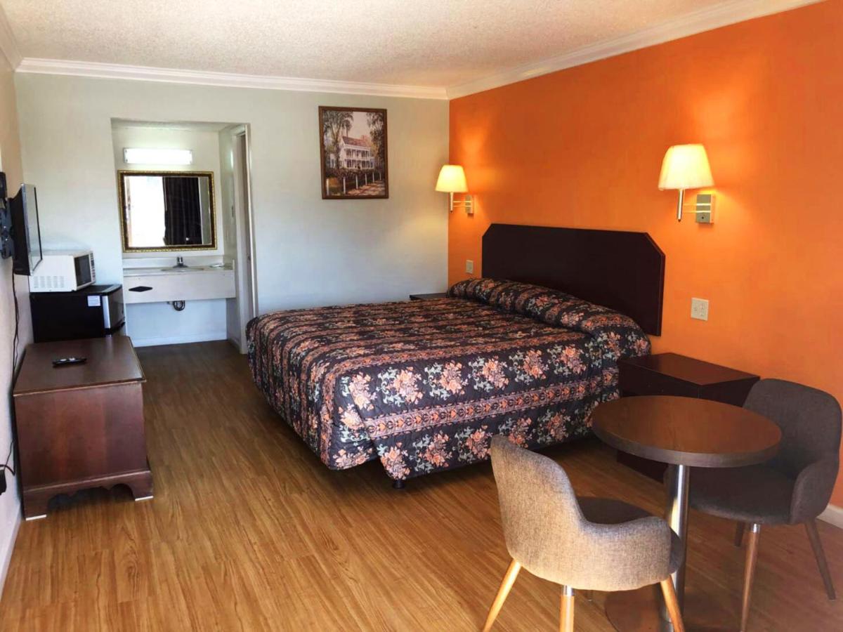 Baton Rouge West Inn — photo 9