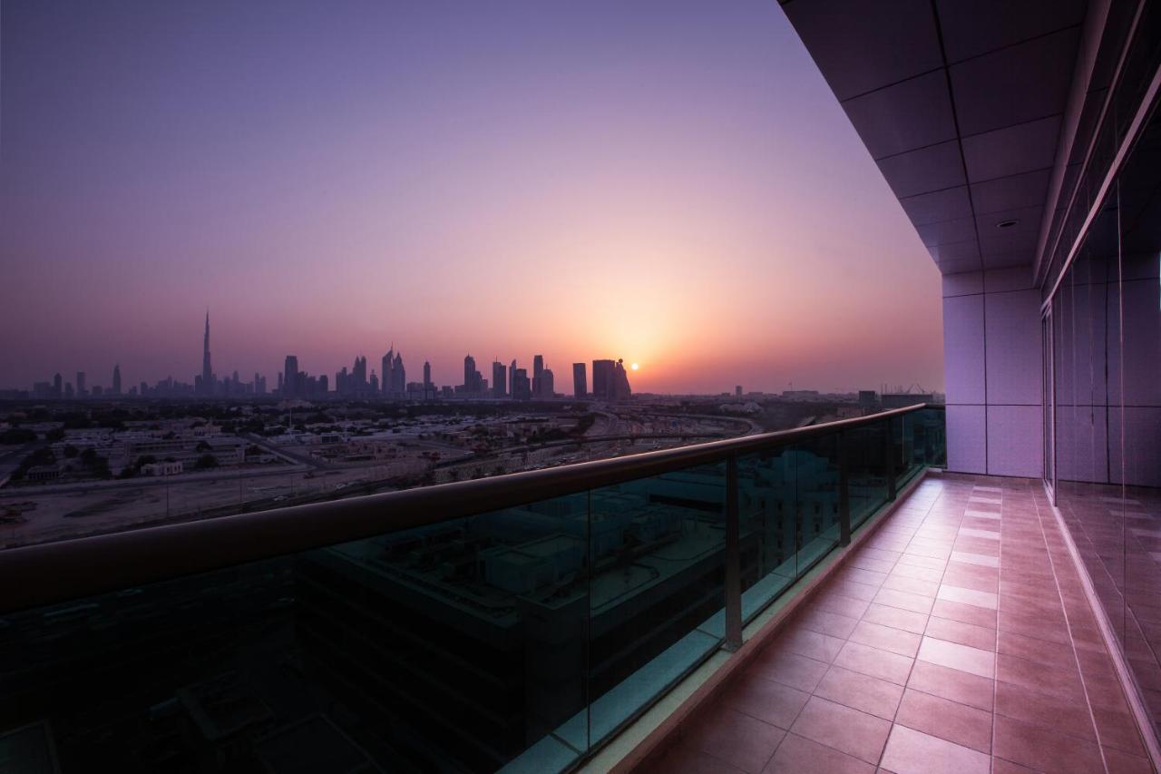 Mövenpick Hotel & Apartments Bur Dubai photo