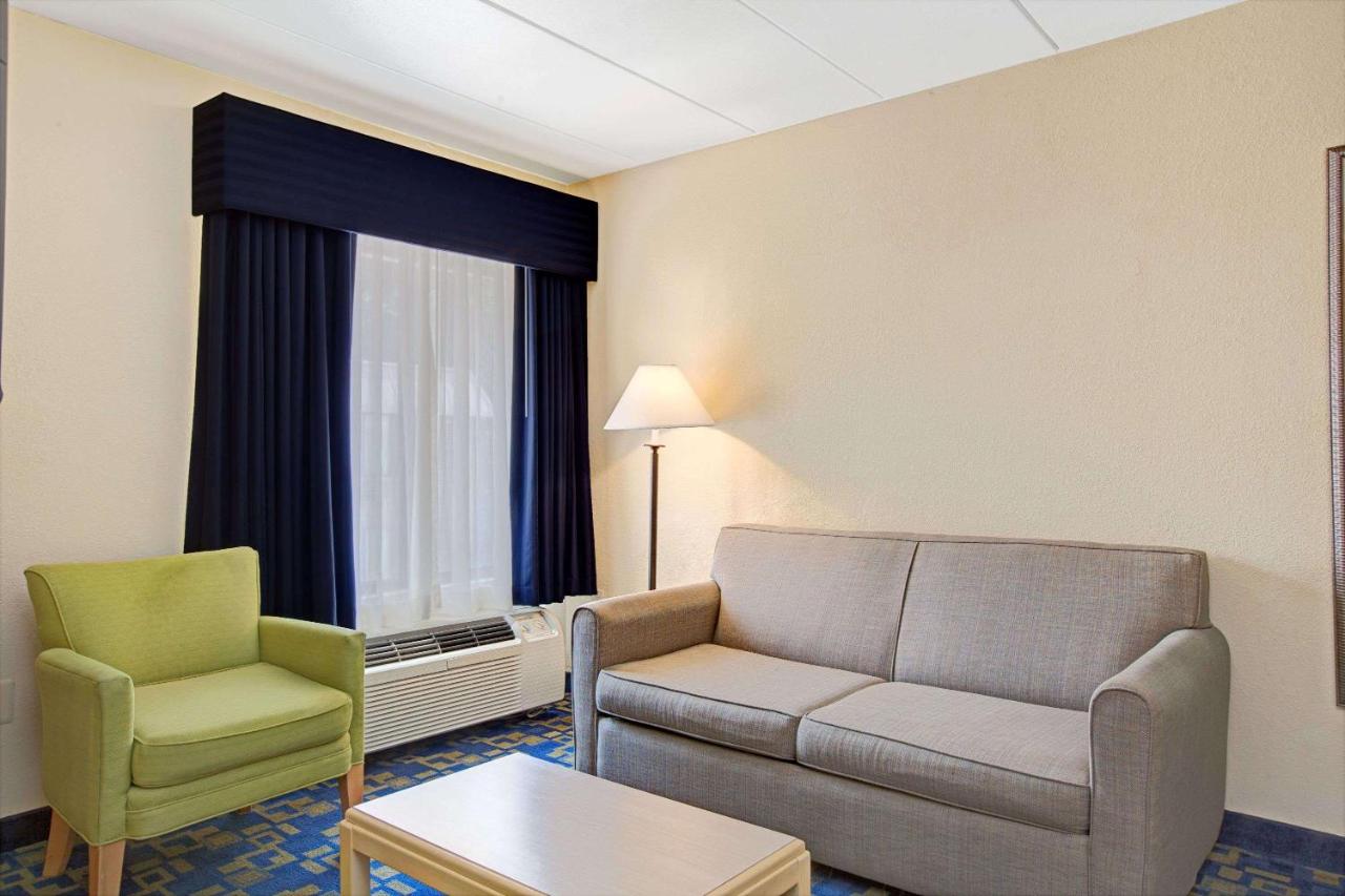Town House Motel — photo 11