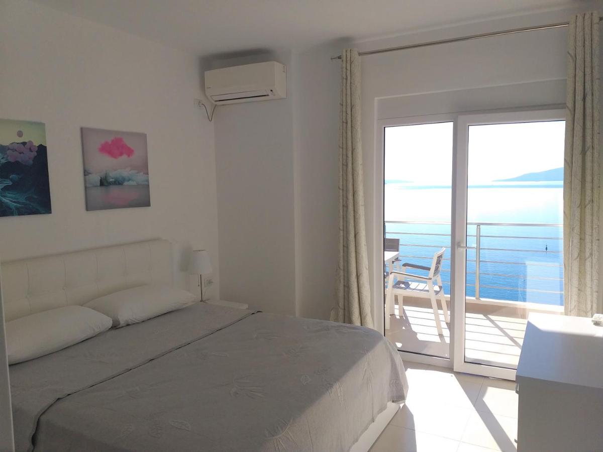 Grand Sea View Apartment photo