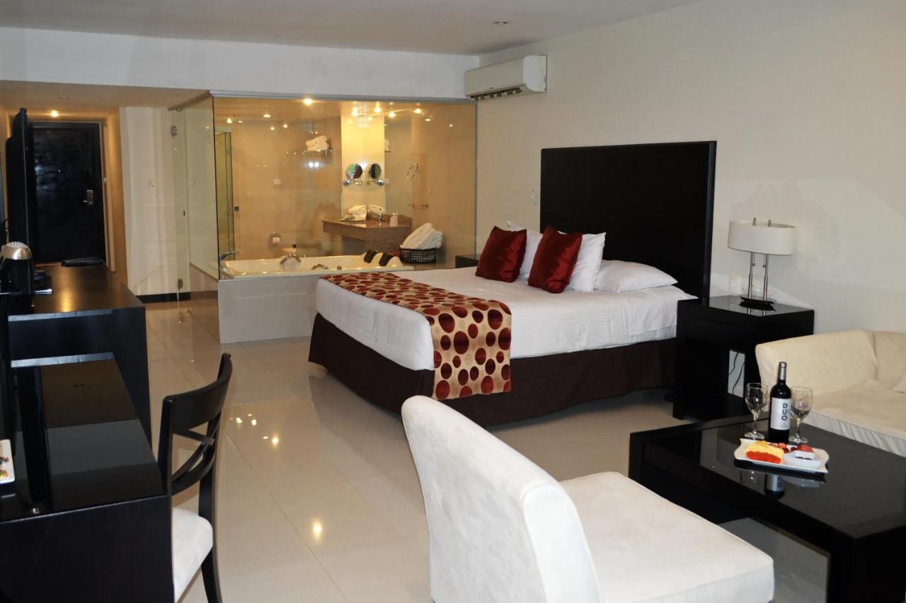 Sun Hotel photo
