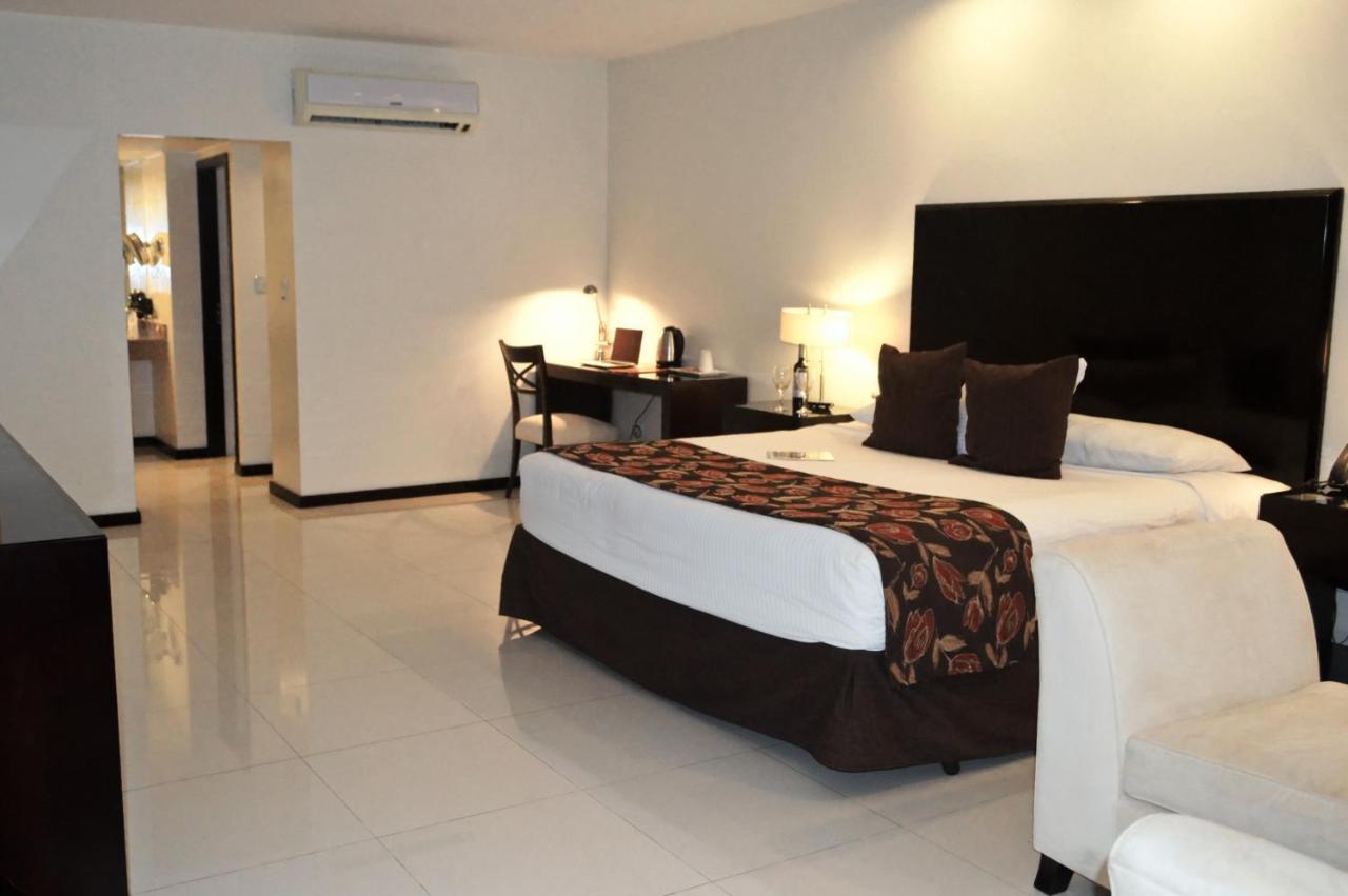 Sun Hotel photo