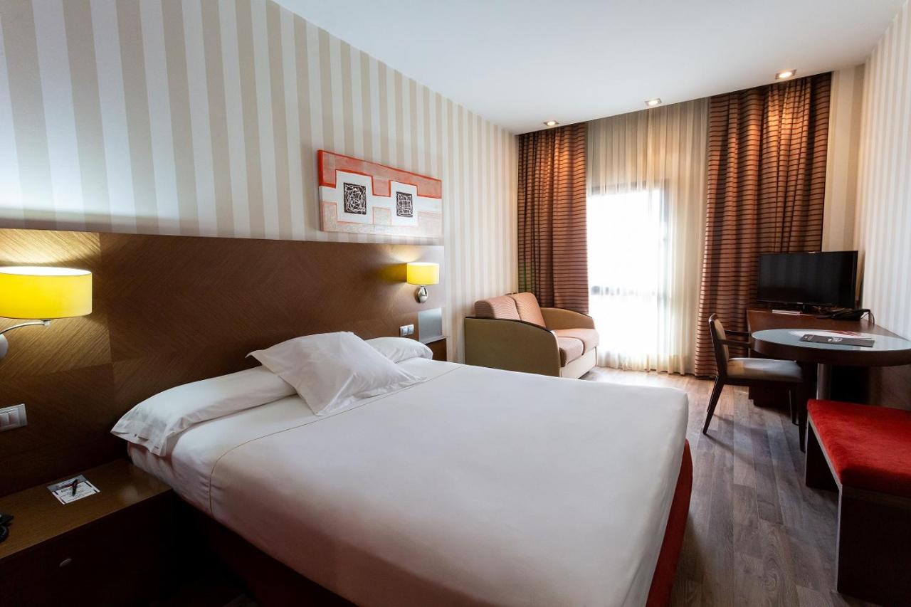 Hotel Las Artes, Pinto – Updated 2022 Prices