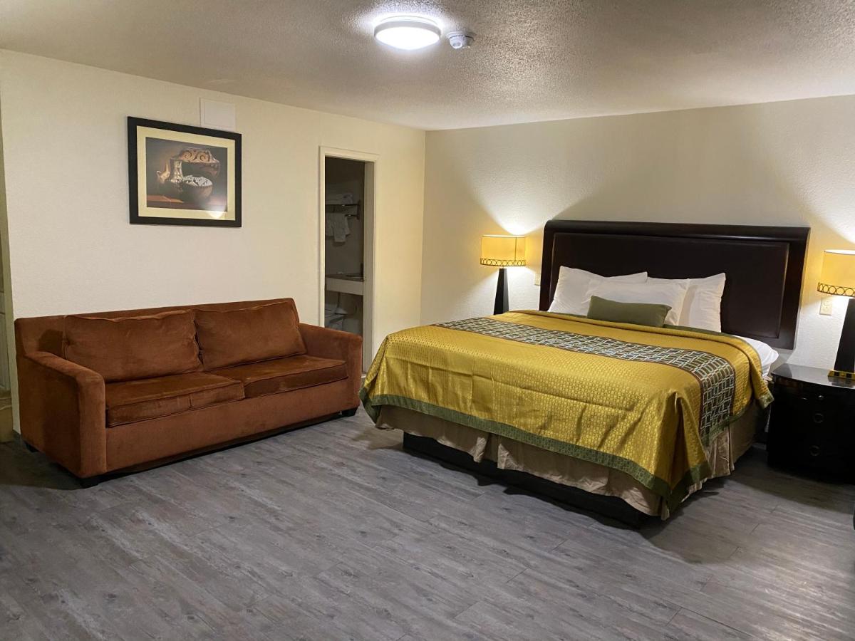 Palomino Motel — photo 18
