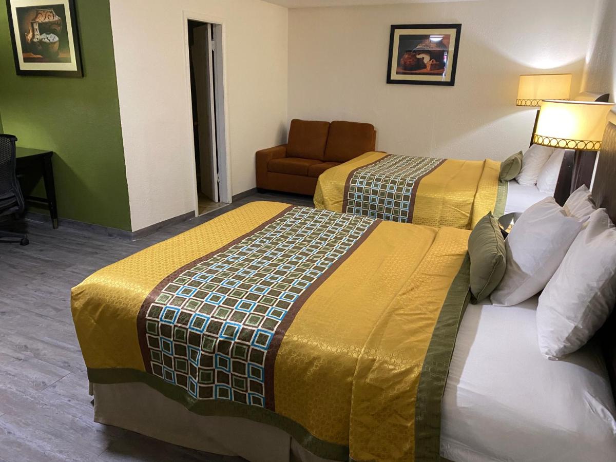 Palomino Motel — photo 14