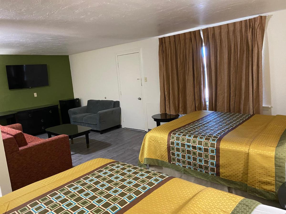 Palomino Motel — photo 12