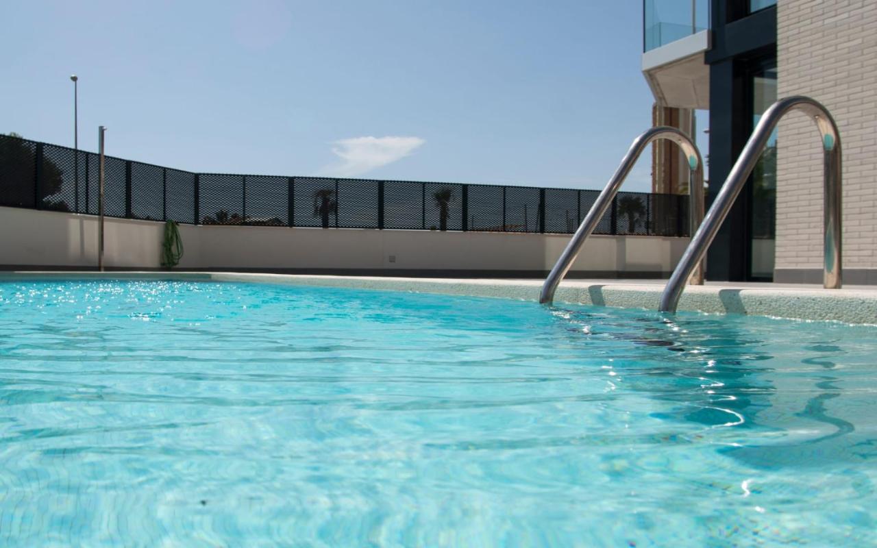 Modern sea front REEF APARTMENT, Alicante – Updated 2022 Prices