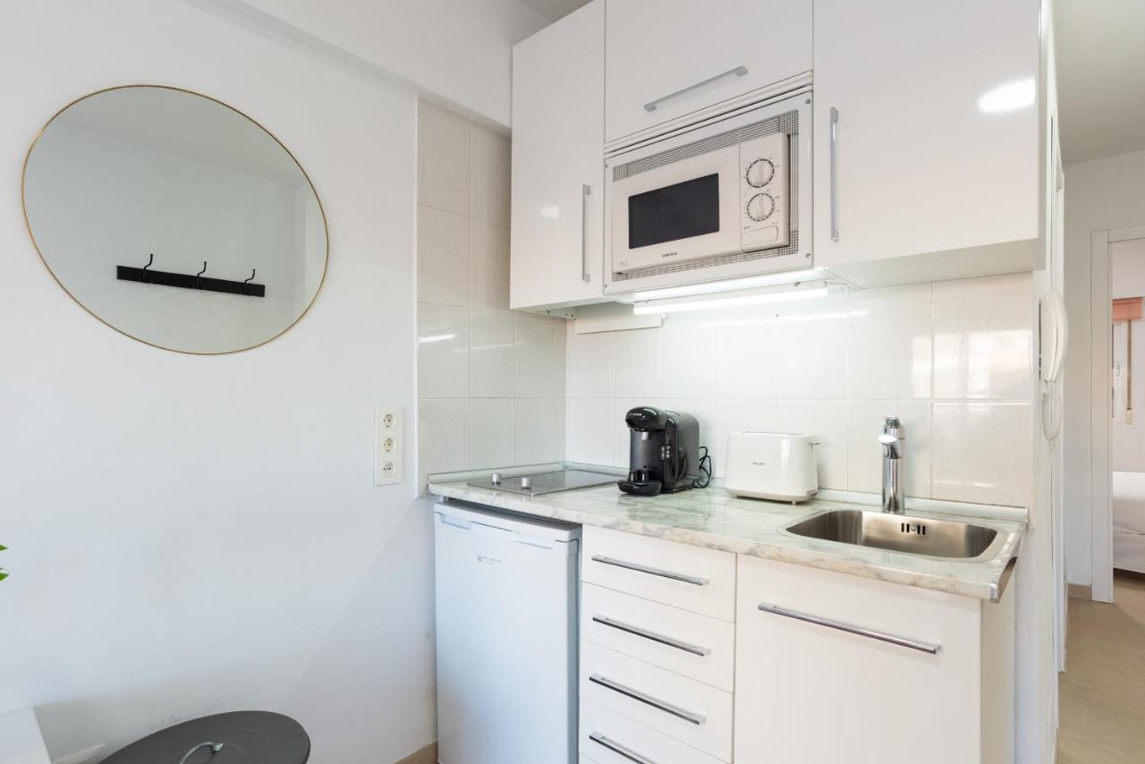 MP7 Renovated apartment right on the beach 700 meters away ...