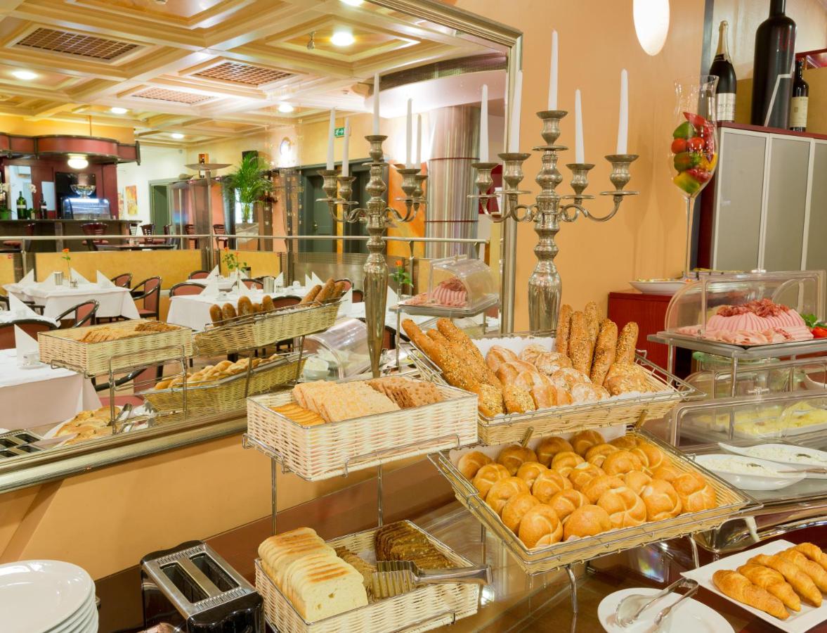 Vienna Sporthotel photo