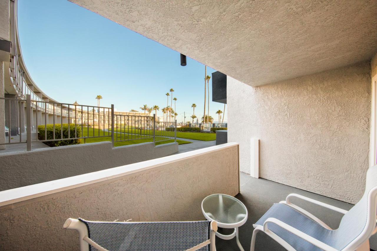SeaCrest Oceanfront Hotel — photo 22