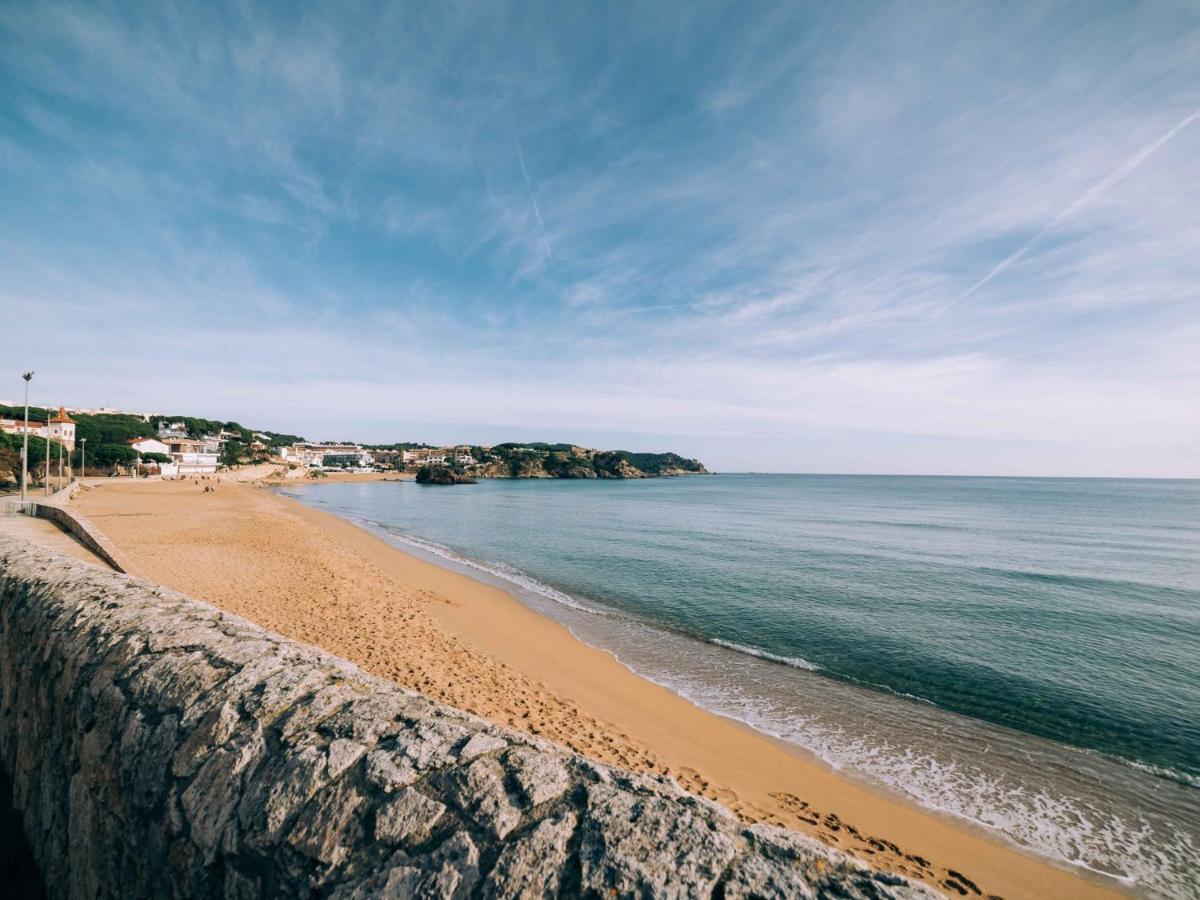 Beach: Charming apartment in La Fosca Beach