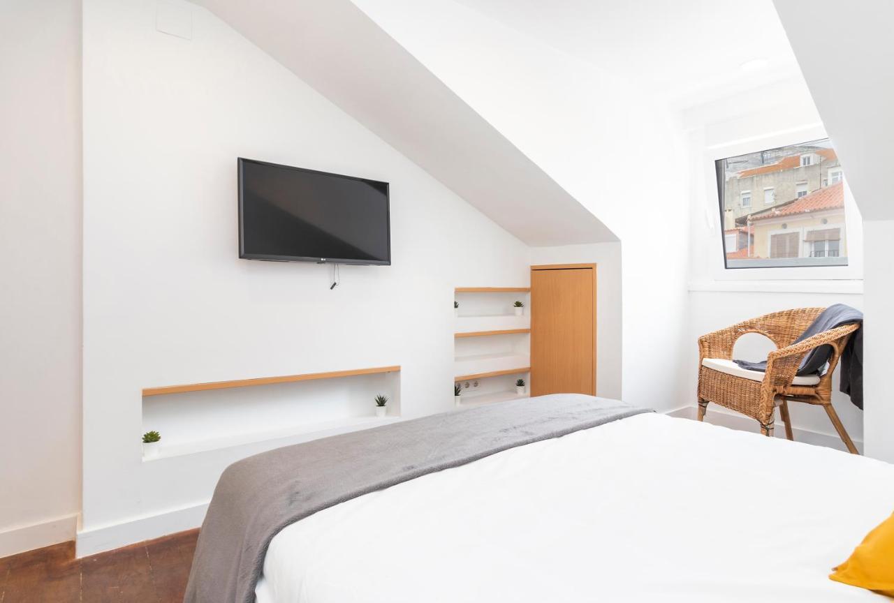 Historical Alfama, building top, 5mn to train and subway - 4