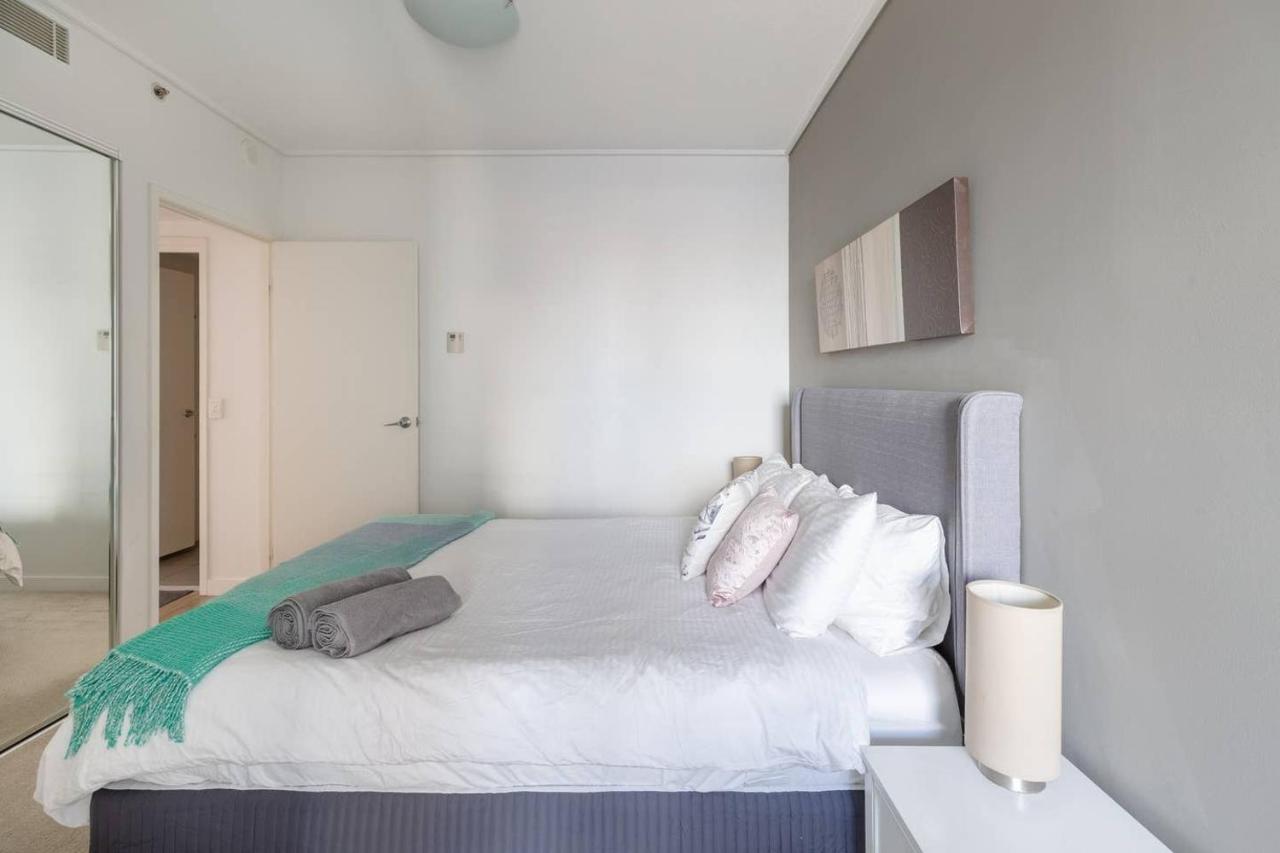 Brisbane City Apartments (Tank St CBD) photo