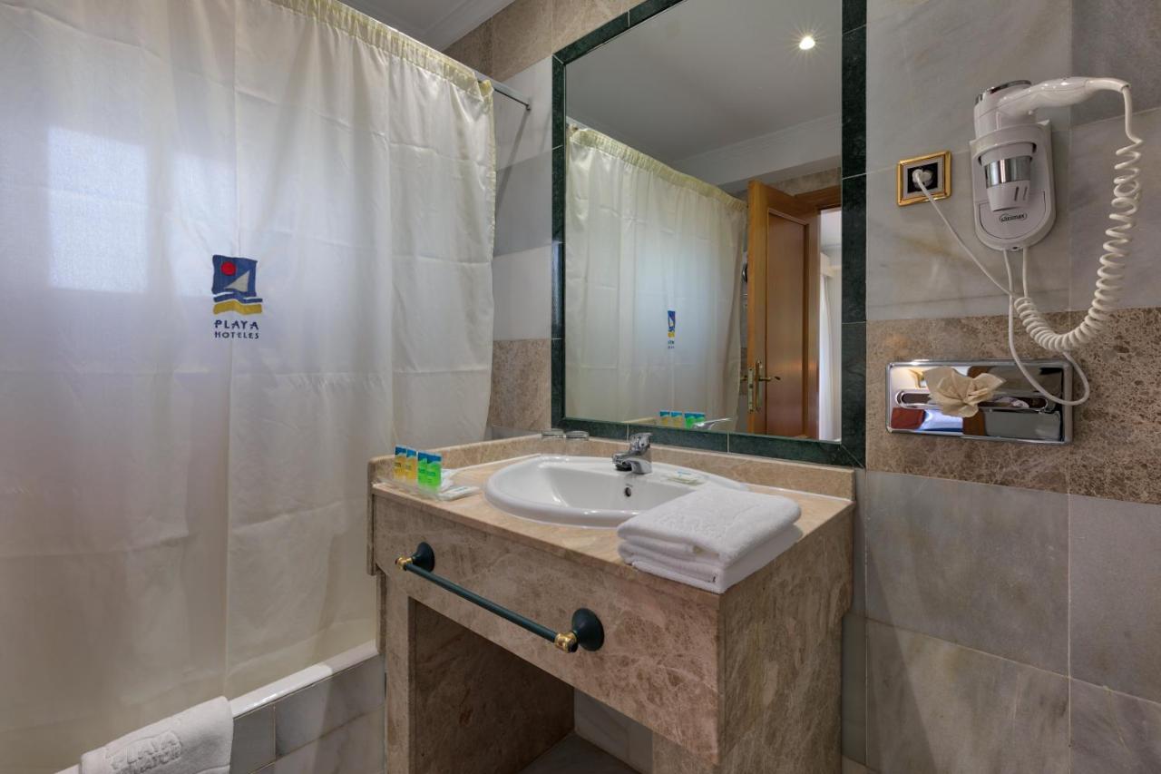 Marbella Playa Hotel (España Marbella) - Booking.com