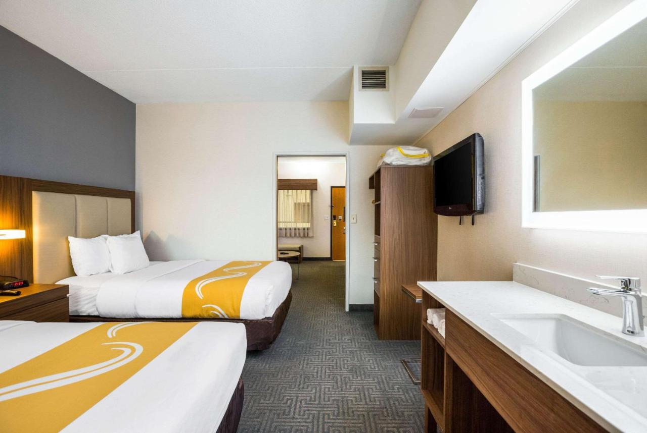 Quality Suites Lansing West — photo 21