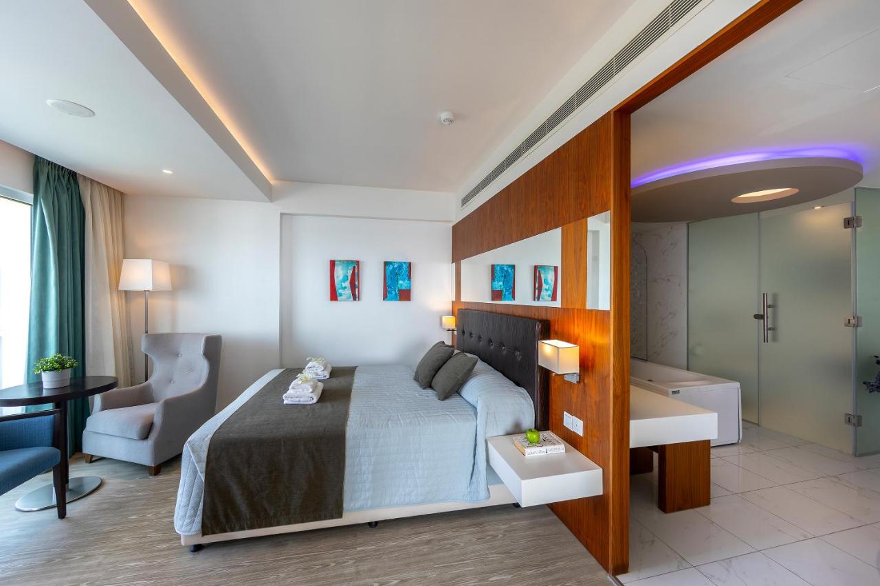 Melissi Beach Hotel & Spa photo