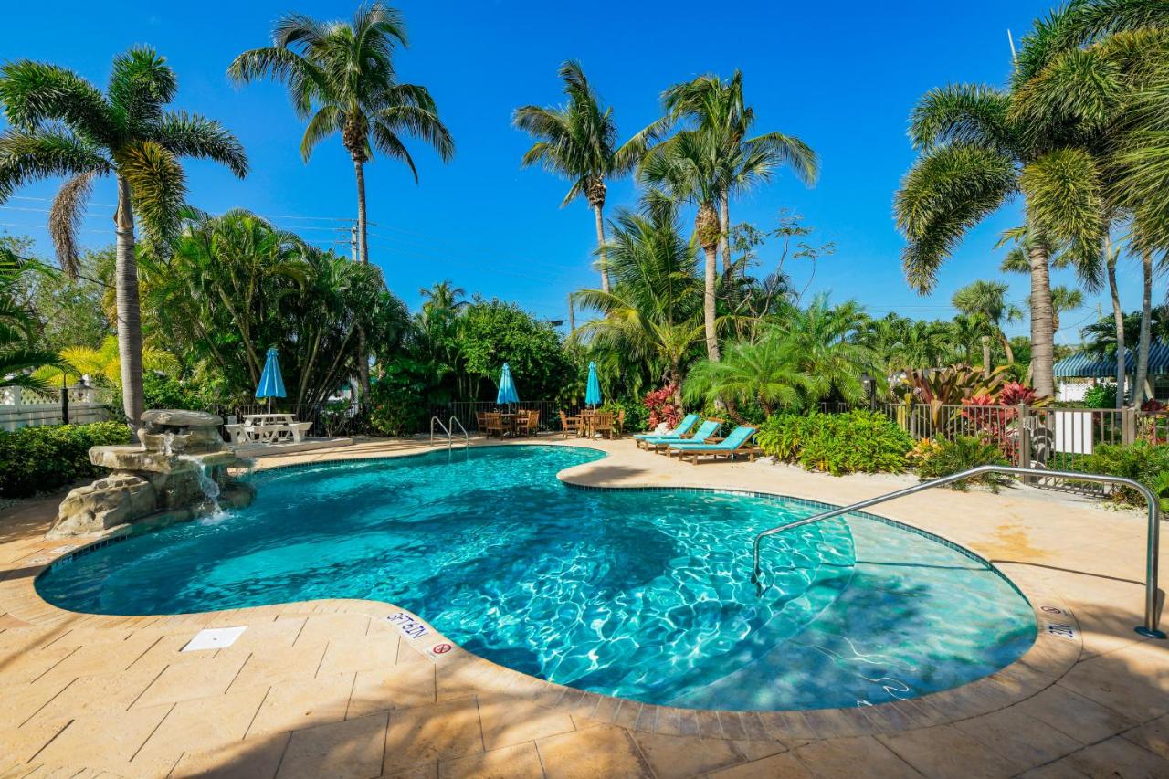 Tropical Breeze Resort — photo 1