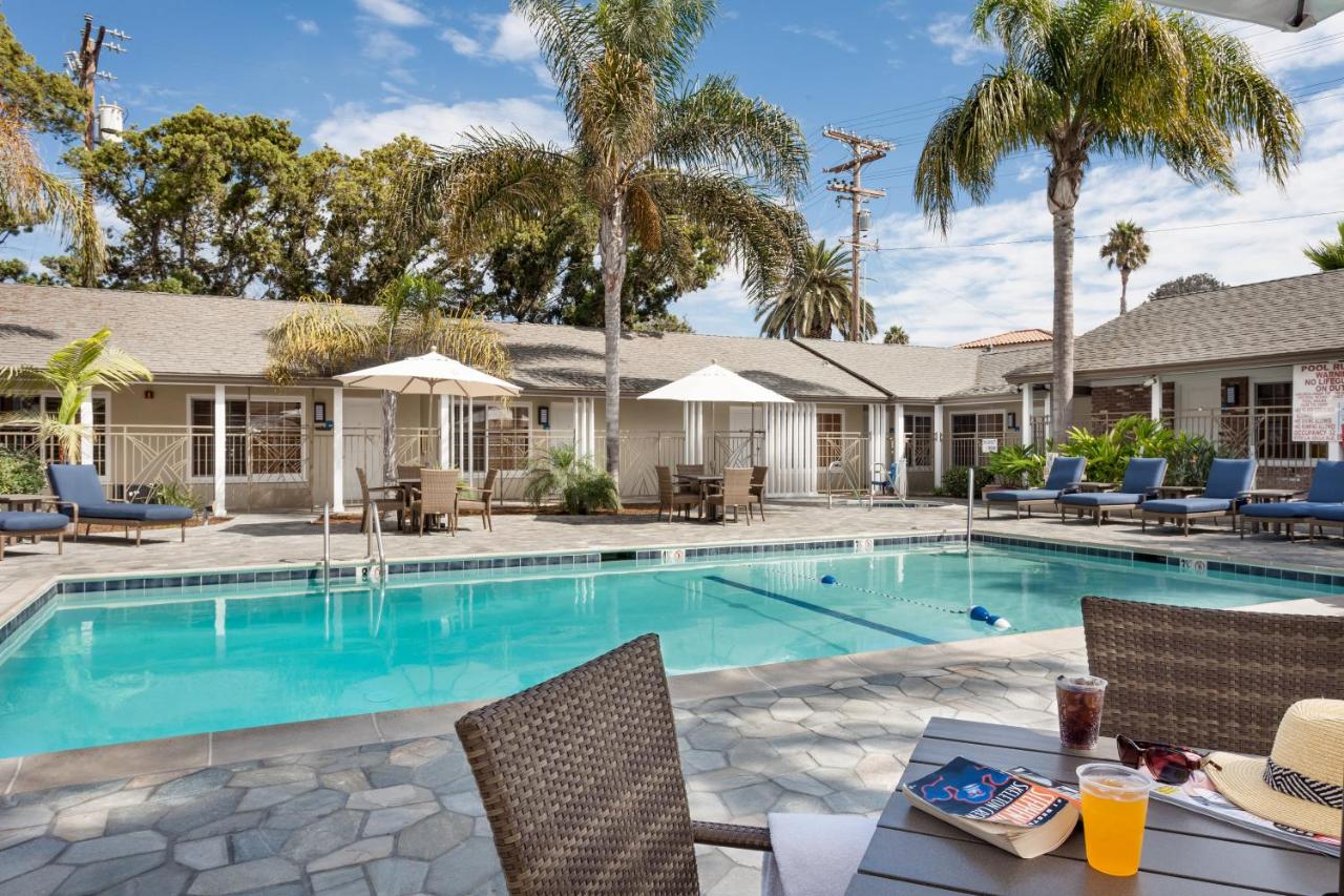 Heated swimming pool: Holiday Inn Express and Suites La Jolla - Windansea Beach, and IHG Hotel