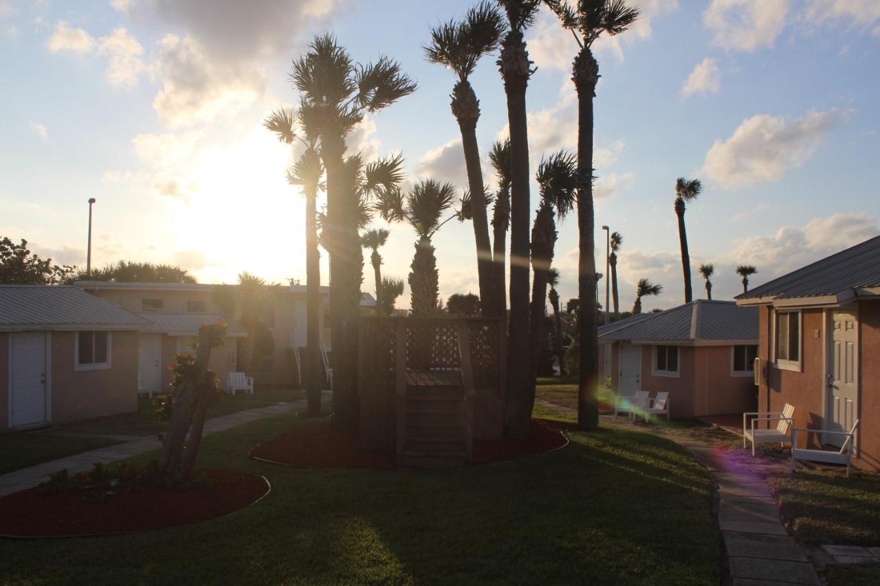 Shoreline Suites & Cabana Cottages – Beachfront — photo 15