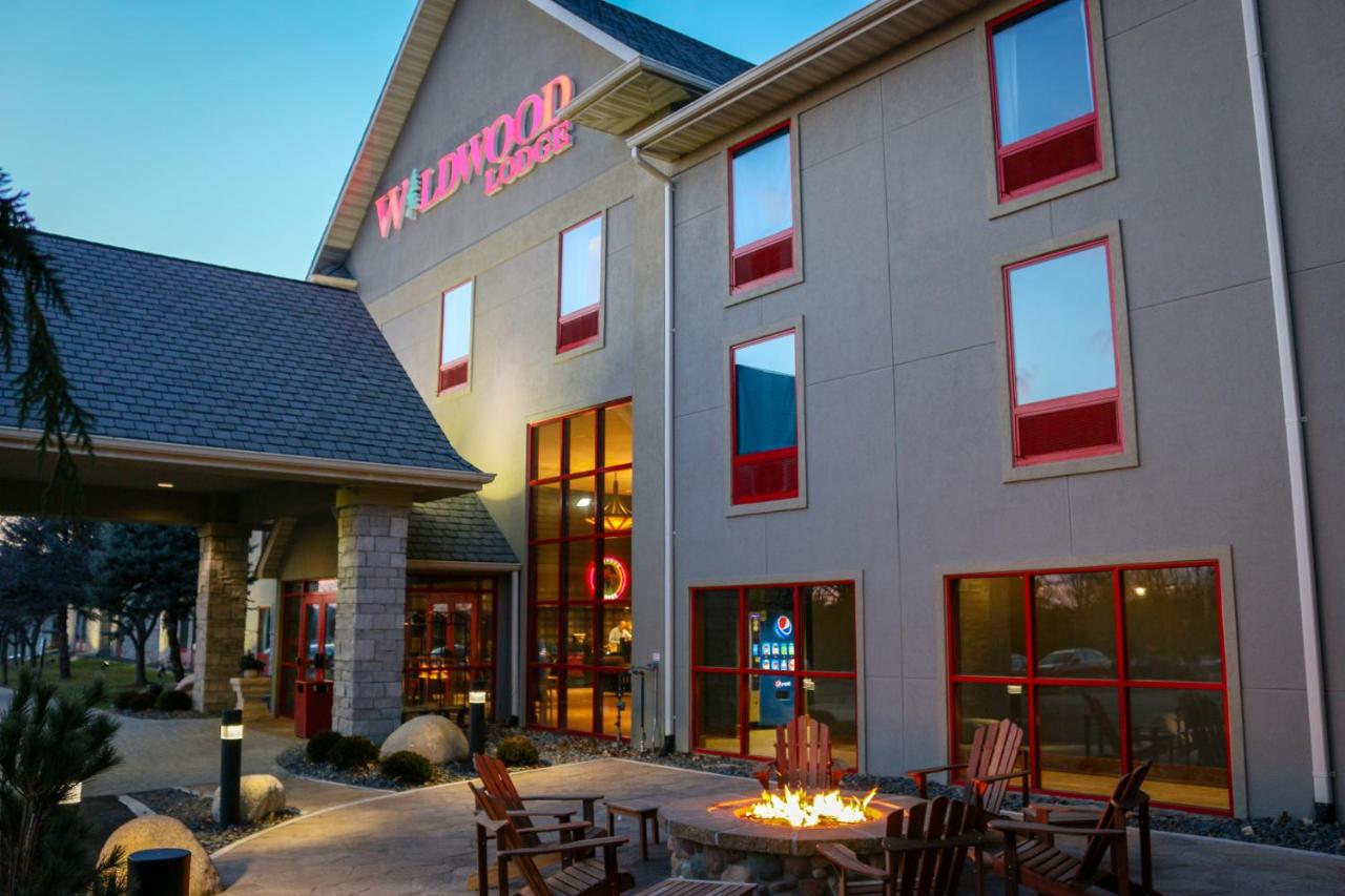 Wildwood Lodge & Suites — photo 7